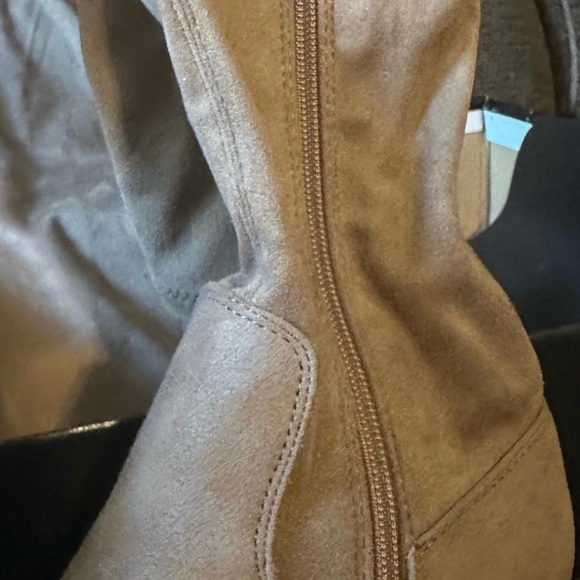 Retired brand new with original box forever 21 thigh high suede boots - Picture 3 of 4